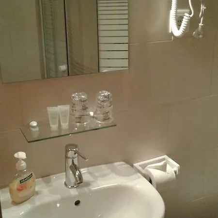 Central Nando -